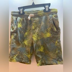 Zara Shorts 9 Tropical Print